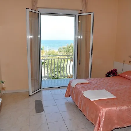 Готель Perla Сенігаллія